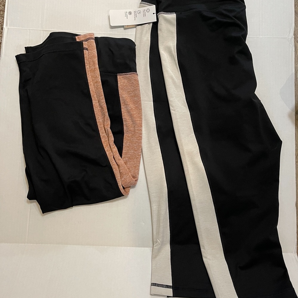 2 pair ideology capri leggings 1x